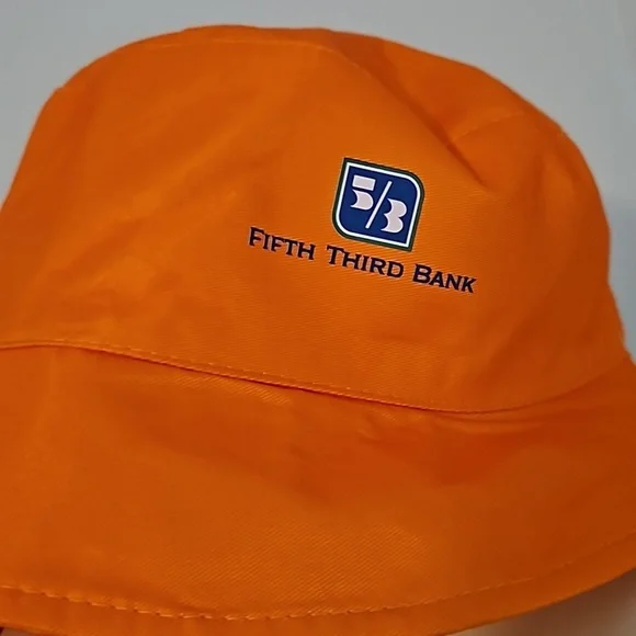 Buccaneers hat NEW - Picture 3 of 5